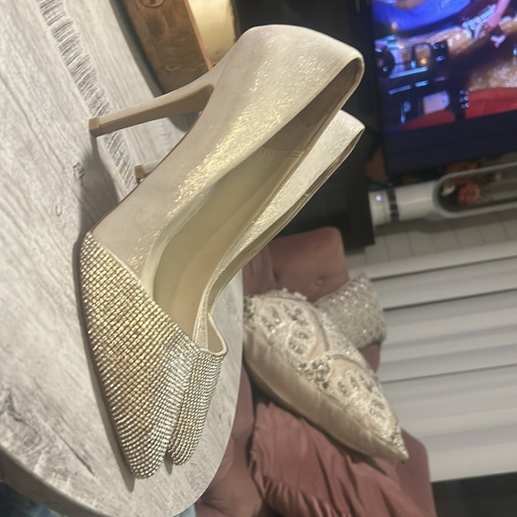 ALDO Crystal Sparkly Pointed Stiletto - Picture 11 of 11